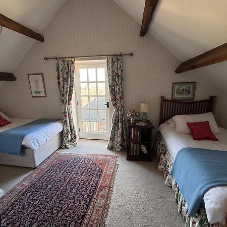 Cottage Barn Conversion On Working Farm Вустер Экстерьер фото
